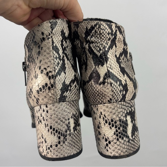 Seychelles Leather Snake Skin Pointed Toe Booties Cream Black 7.5 - Picture 3 of 4